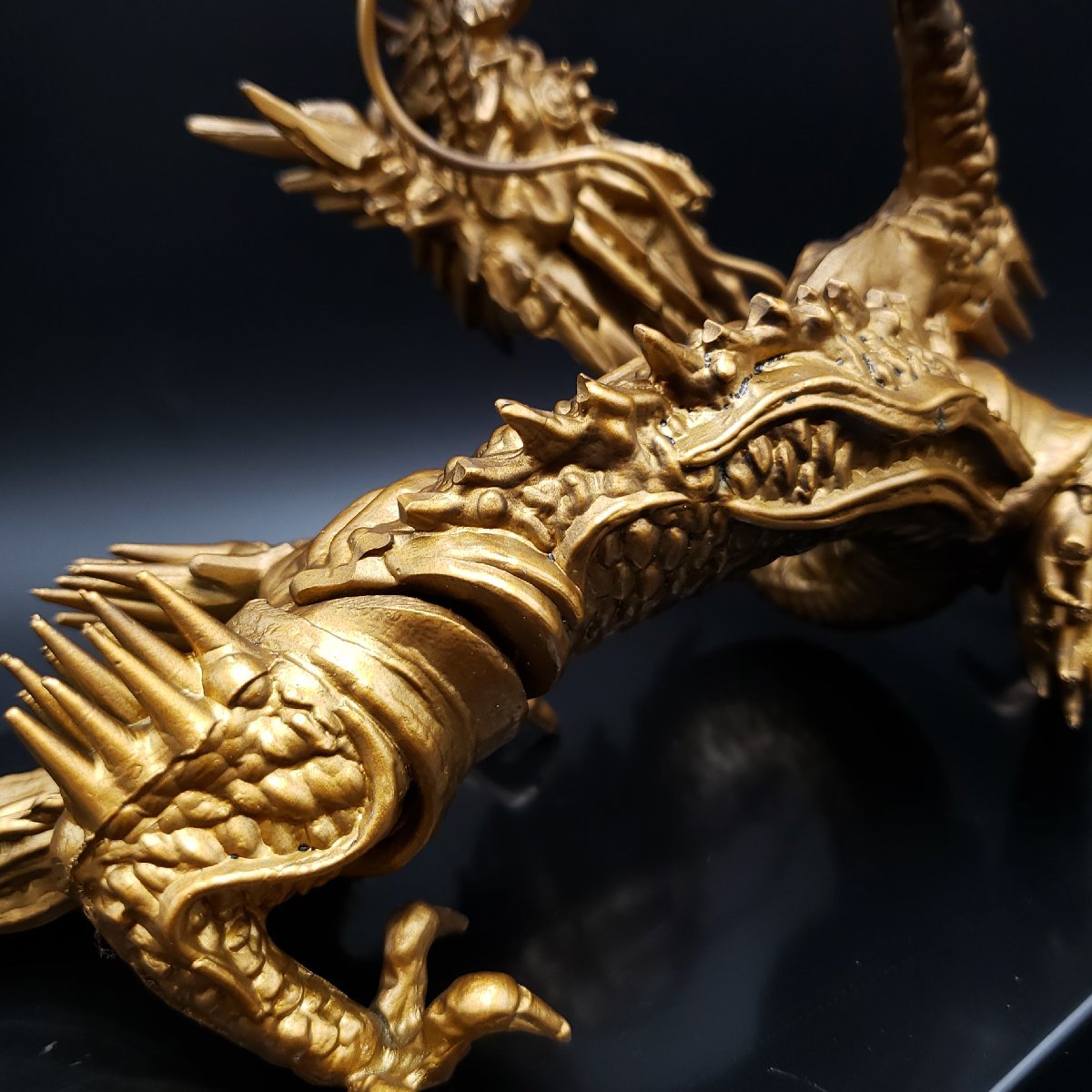 銅製 村田宏作 龍王 箱・台座付 龍 竜 昇り龍 縁起物 金属工芸 日展