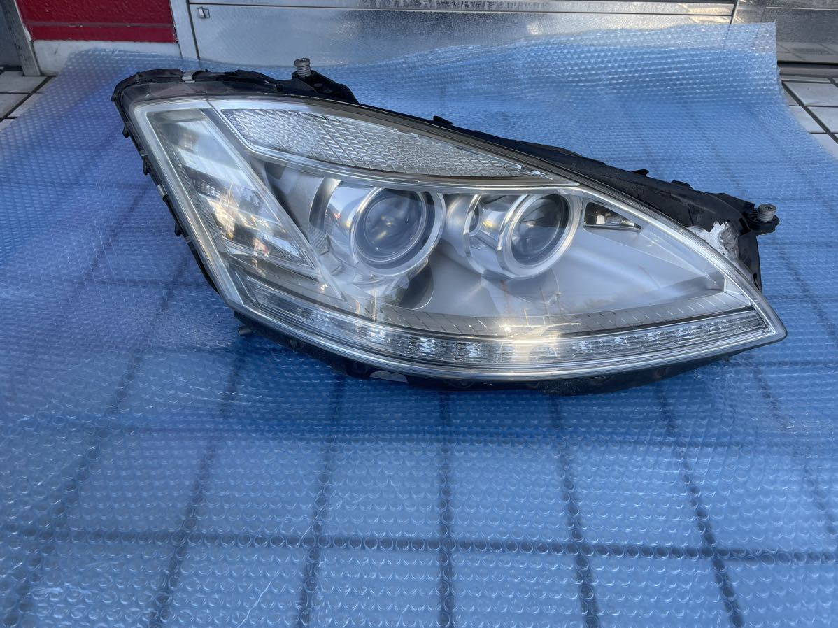 メルセデスベンツ W221 S550 右ヘッドライト 前期用後期仕様 DEPO製 