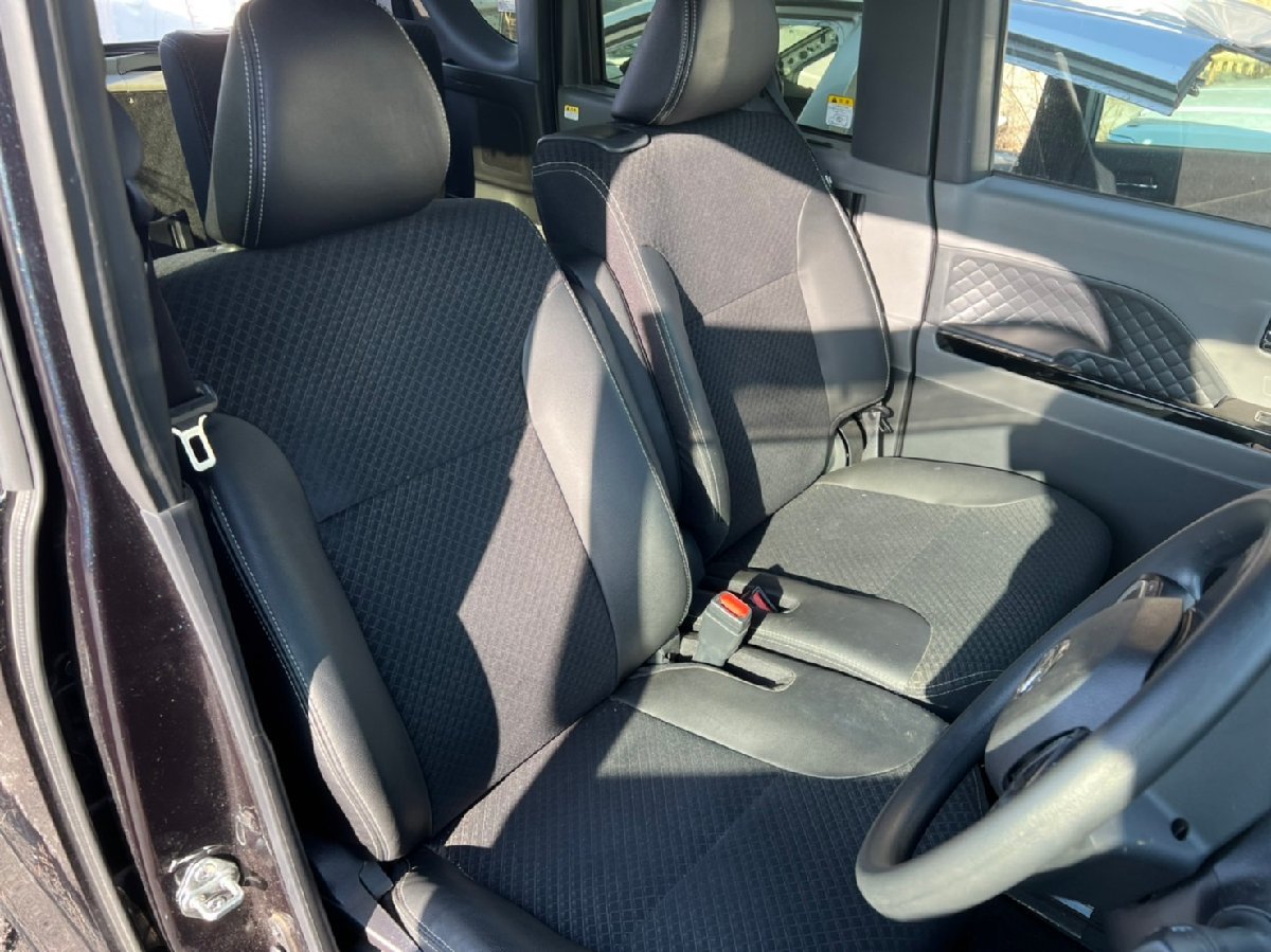 タントカスタム運転席シート ダイハツ LA650S タントカスタム 運転席シート