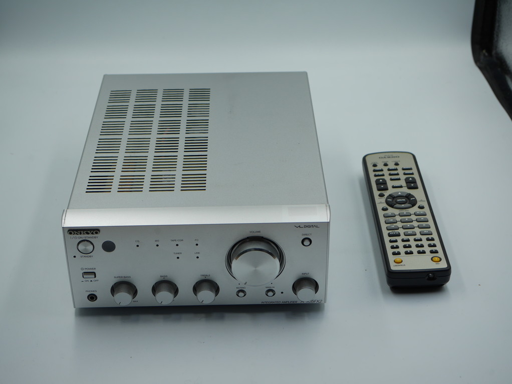 名機　ONKYO　オンキョー　　A‐905ＦＸ2　完動品　専用リモコン付き　★ ONKYO プリメインアンプ A-905FX2(S) オーディオ高額査定 INTEC205 A
