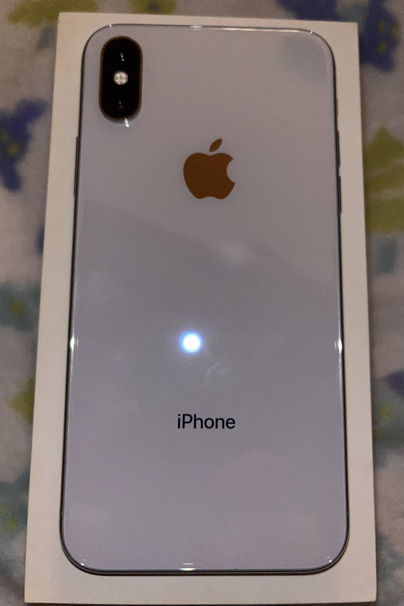 送料無料！完備品】Apple iPhone XS 256GB シルバー(SIMフリー)