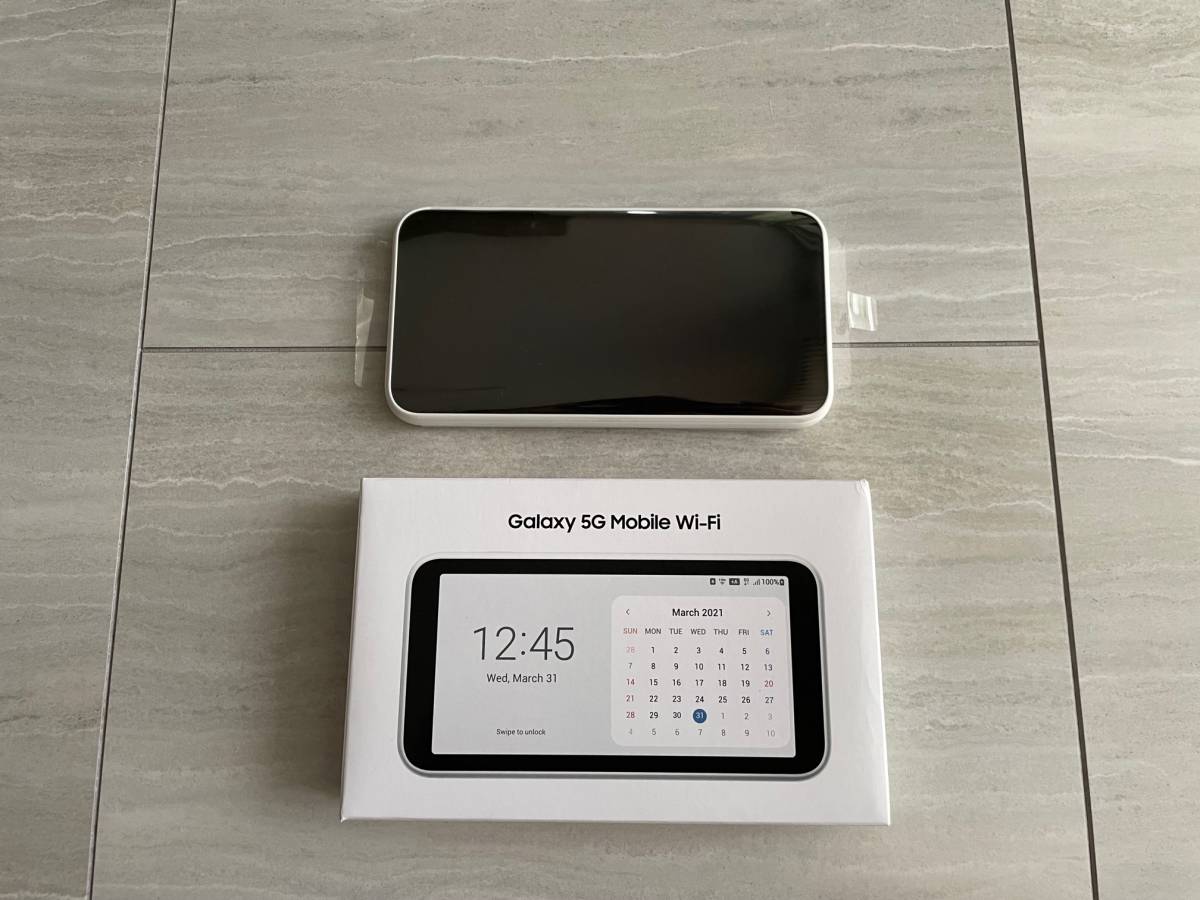 超美品】UQモバイル版 Galaxy 5G Mobile Wi-Fi SCR01SWU ホワイト