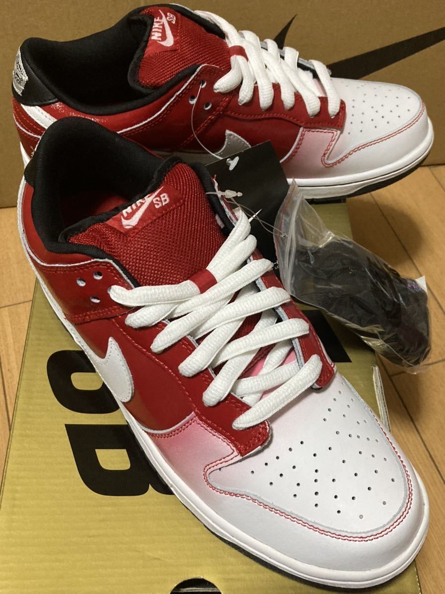 デッド NIKE DUNK LOW PREMIUM SB KUWAHARA E.T. ナイキ ダンク ロー 