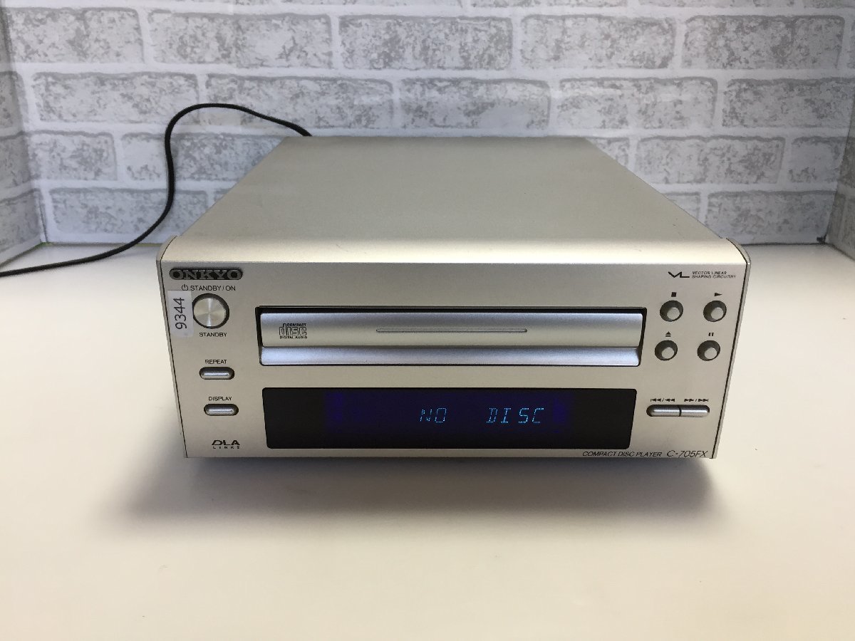 ONKYO CDプレイヤー　C-705FX INTEC205シリーズ Amazon | ONKYO オンキョー INTEC205 C-705 CDプレーヤー | オンキヨー