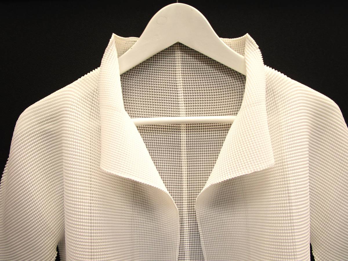 本物税込ミーイッセイミヤケ カーディガン【me ISSEY MIYAKE】 ISSEY