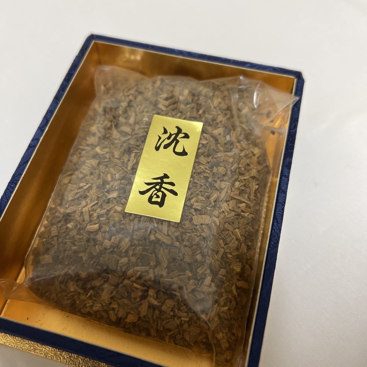 保管品 【沈香】【焼香】37g 香炉 香木 沈香 白檀 伽羅 焼香 仏具 法事