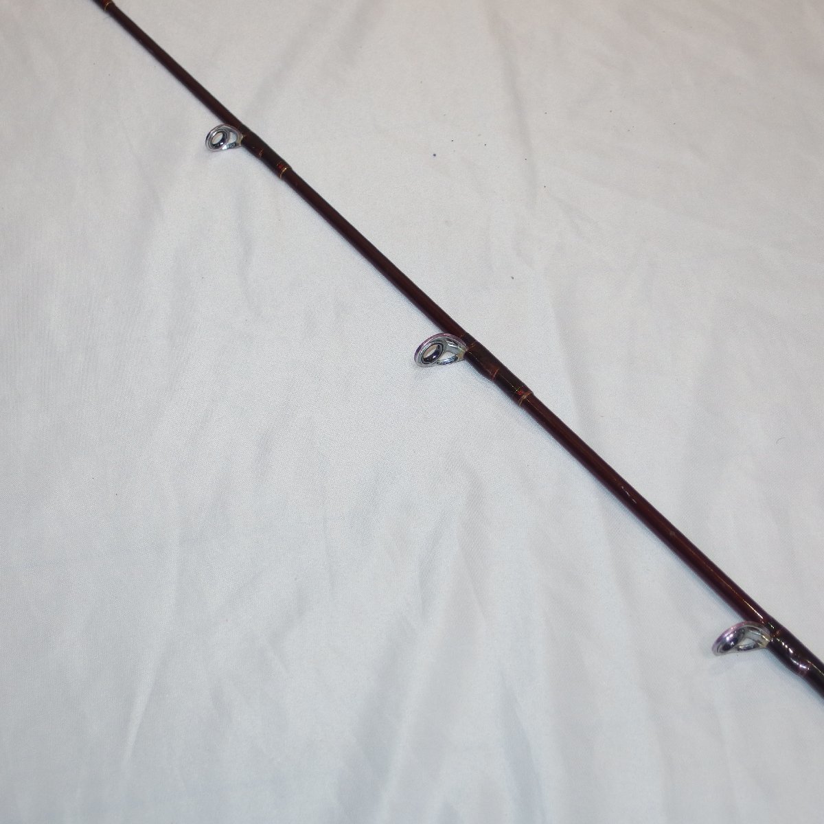 ◇DAIWA ダイワ MAD VIPER マッドバイパー 240 S 釣り竿 ロッド