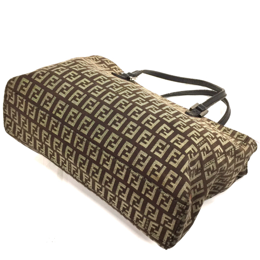 FENDI フェンディ ズッカ柄 手袋 イタリア製 美品 フェンディ ズッカ柄 ハンドバッグ ブランドバッグ オープントップ