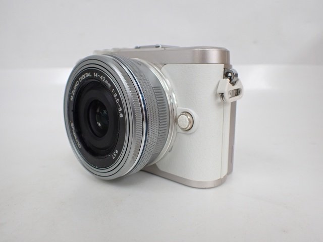 OLYMPUS PEN E-PL10 パンケーキレンズ付き☆使用感あり OLYMPUS PEN E-PL10 パンケーキレンズ付き☆使用感あり