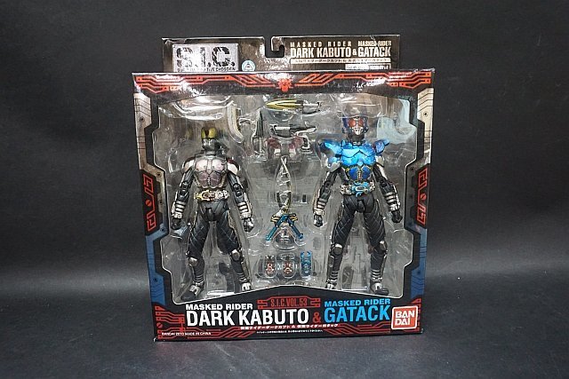 ★ BANDAI バンダイ S.I.C 仮面ライダーダークカブト&仮面ライダーガタック Vol.53 可動フィギュア 原型制作 安藤賢司