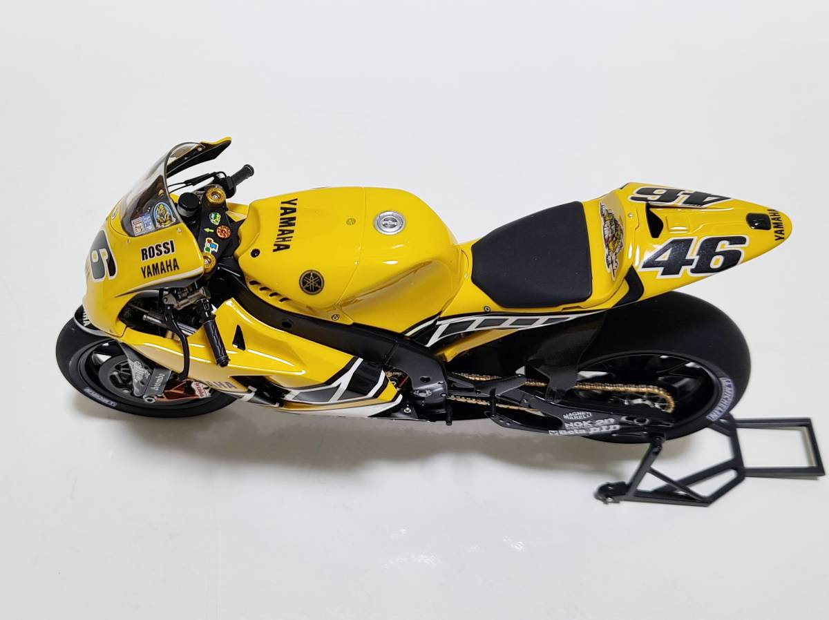 タミヤ 1/12 MotoGP 2005年 YAMAHA YZR-M1 #46 V.ロッシ ラグナセカ