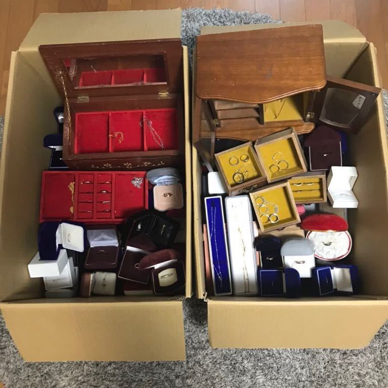 c9アクセサリー大量出品　未選別　リング　ネックレス　g不明　刻印　貴金属　1円スタート売り切り　他にも色々出品中 お宝袋