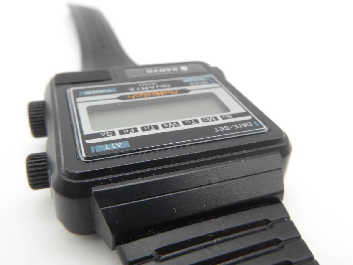 ☆SANYO サンヨー RaWatch ラ・ウォッチ R100P ラジオ付きデジタル 