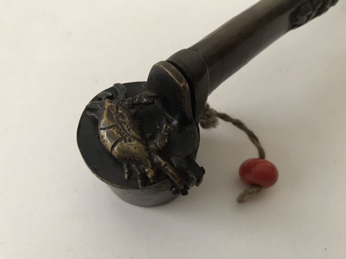 ♦矢立 江戸時代 真鍮製 銅器 銅製 蟹 馬 紋様 古美術品 骨董品 矢立 銅製 木製 3本 ※木製破損あり カニ 馬 / 古美術 骨董 古道具 文具