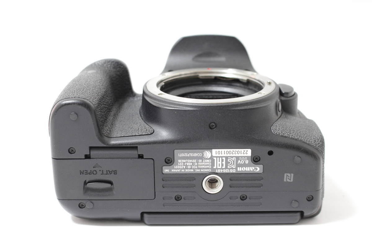 極美品◇Canon キヤノン EOS 8000D ボディ◇バッテリー2個付♪-02 
