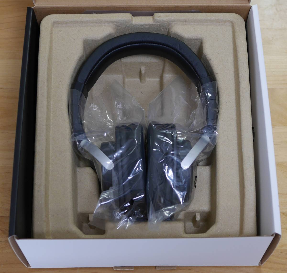 爆買い，100%新品 【中古】YAMAHA スタジオモニターヘッドホン HPH-MT8　元箱付
