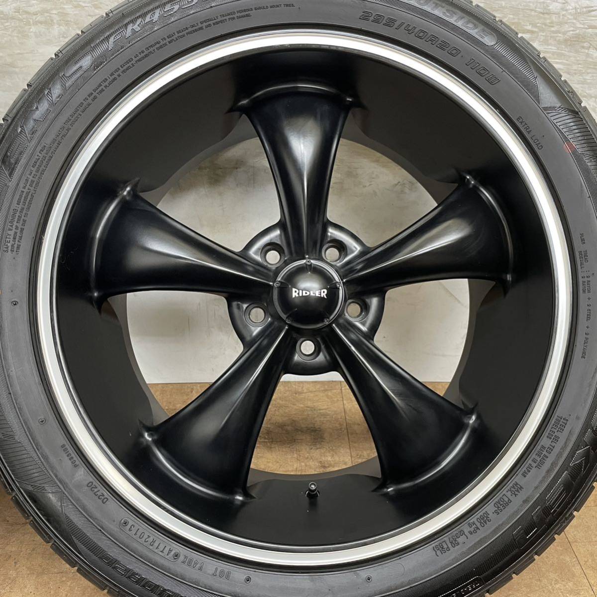 中古】20インチ8.5J☆5穴PCD120深リム255/40R20 連れ出せる