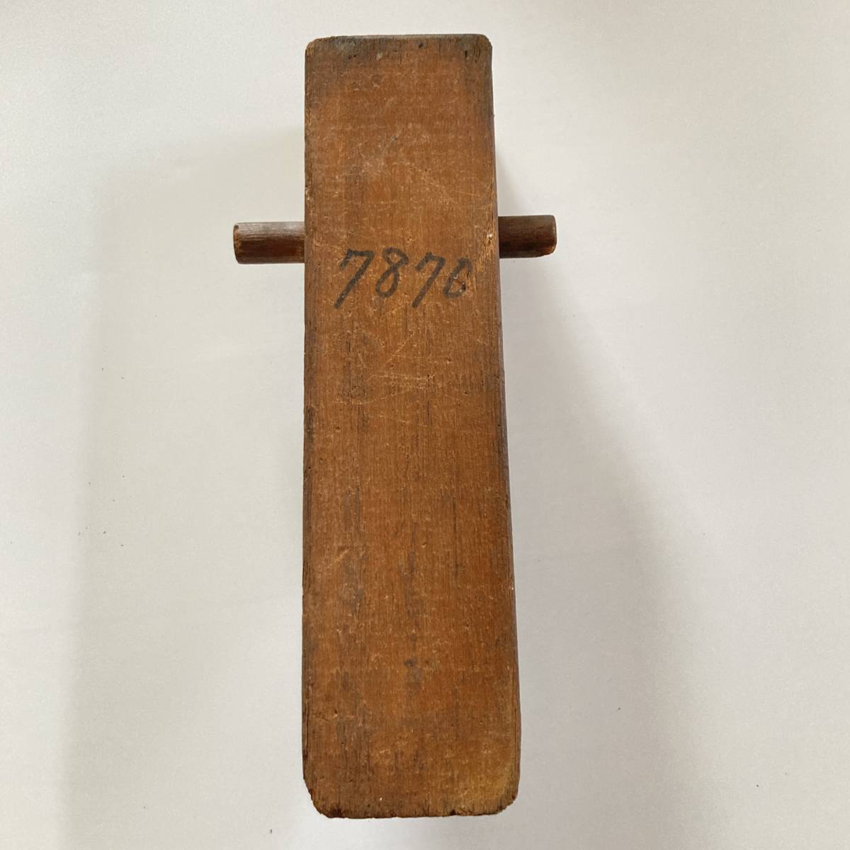 阪神電車 車内番号板 （ プラ ）「 3507 」 、 車輪止め （ 木製  