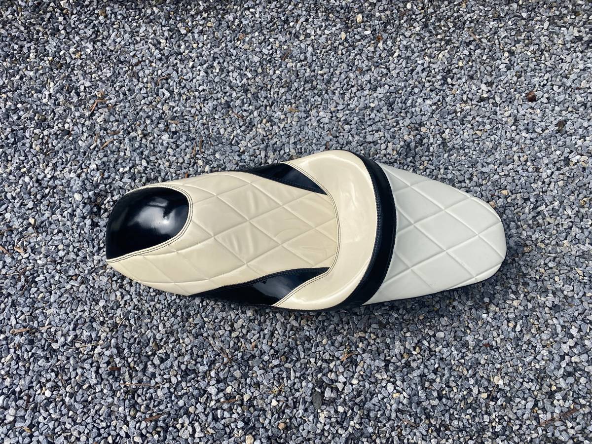 ☆ホンダ　PCX125 AF28 カスタムシート☆