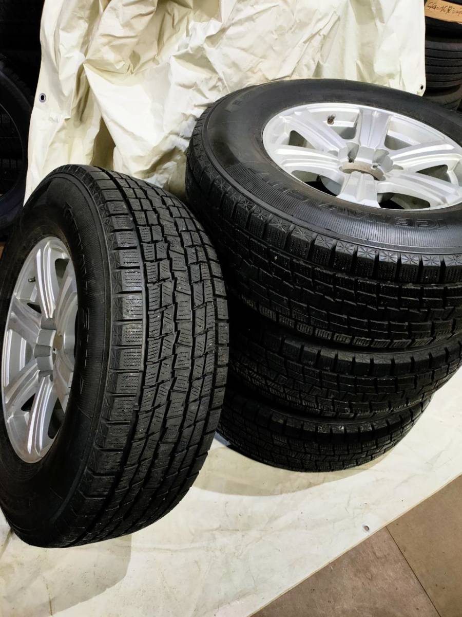 中古冬タイヤホイールセット 265/70R17 グッドイヤーアイスナビSUV