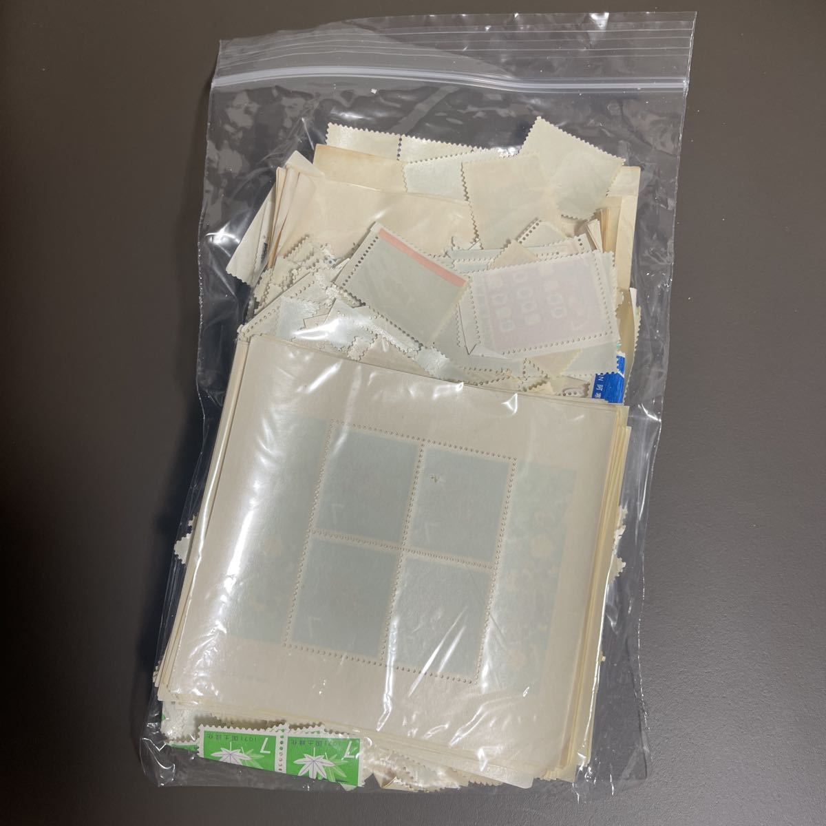 25/210#額面7000円 7円/未使用切手 普通切手/記念切手/年賀切手など