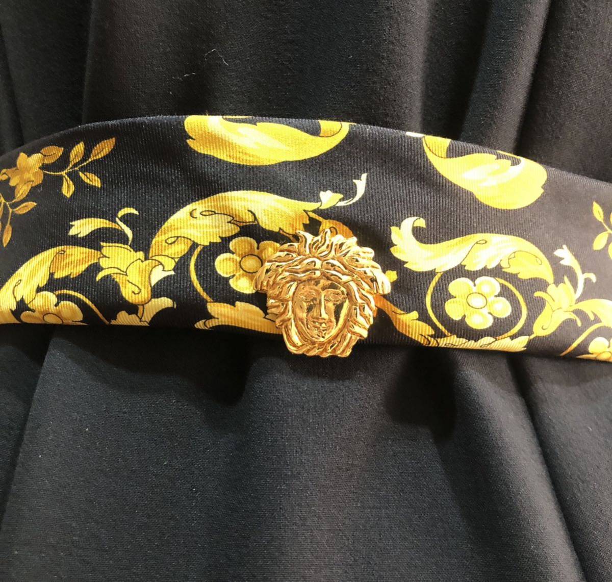 超希少 GIANNI VERSACE 本革 シルク スカーフドッキングベルト