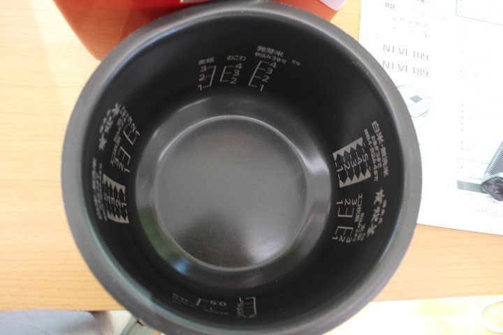 ○ 三菱 IH炊飯ジャー 5.5合炊き NJ-XE10E6-R 2019年製【動作保証】