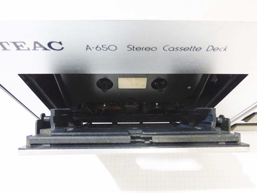 ▽ (4) TEAC ティアック A-650 STEREO CASSETTE DECK ステレオカセット