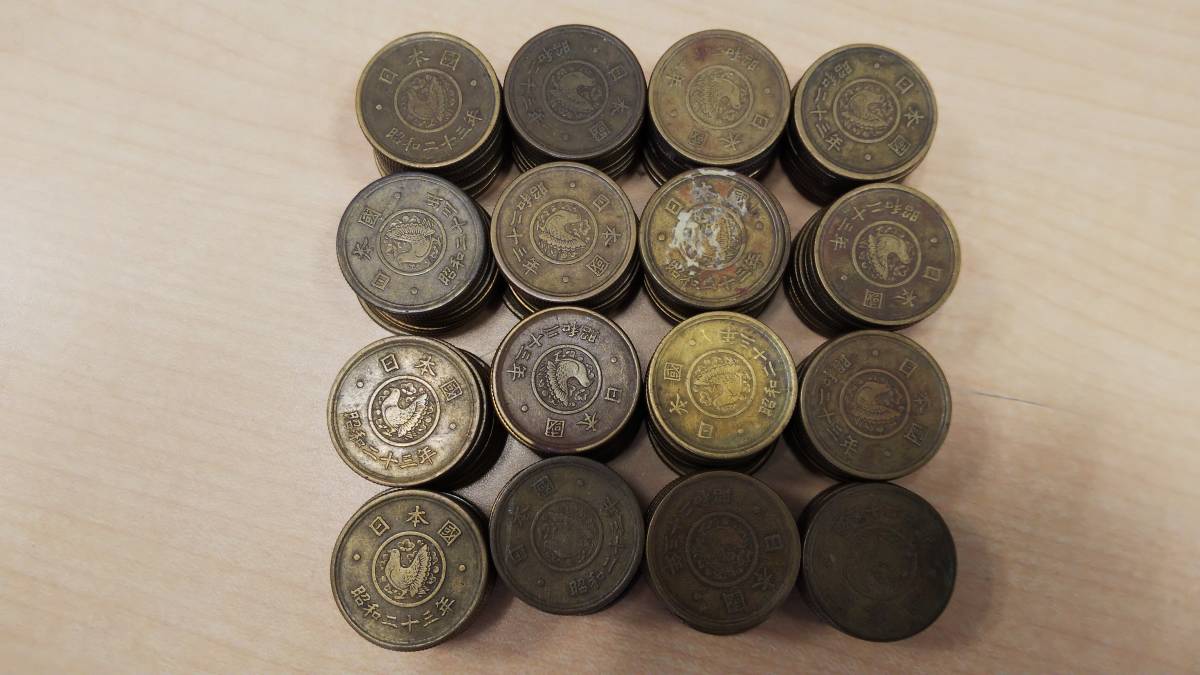 A1657【特年・珍品・中国・未開封】1988年5分玉棒金硬貨1本(50枚) ☆硬貨 穴なし5円黄銅貨 昭和23年 160枚 | 穴ナシ