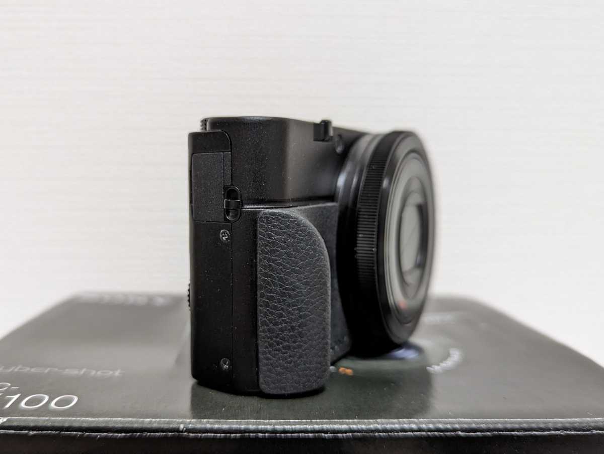 美品・レア】＜ZEISSロゴ後期型 Ver.2.0＞SONY DSC-RX100 おまけ付  