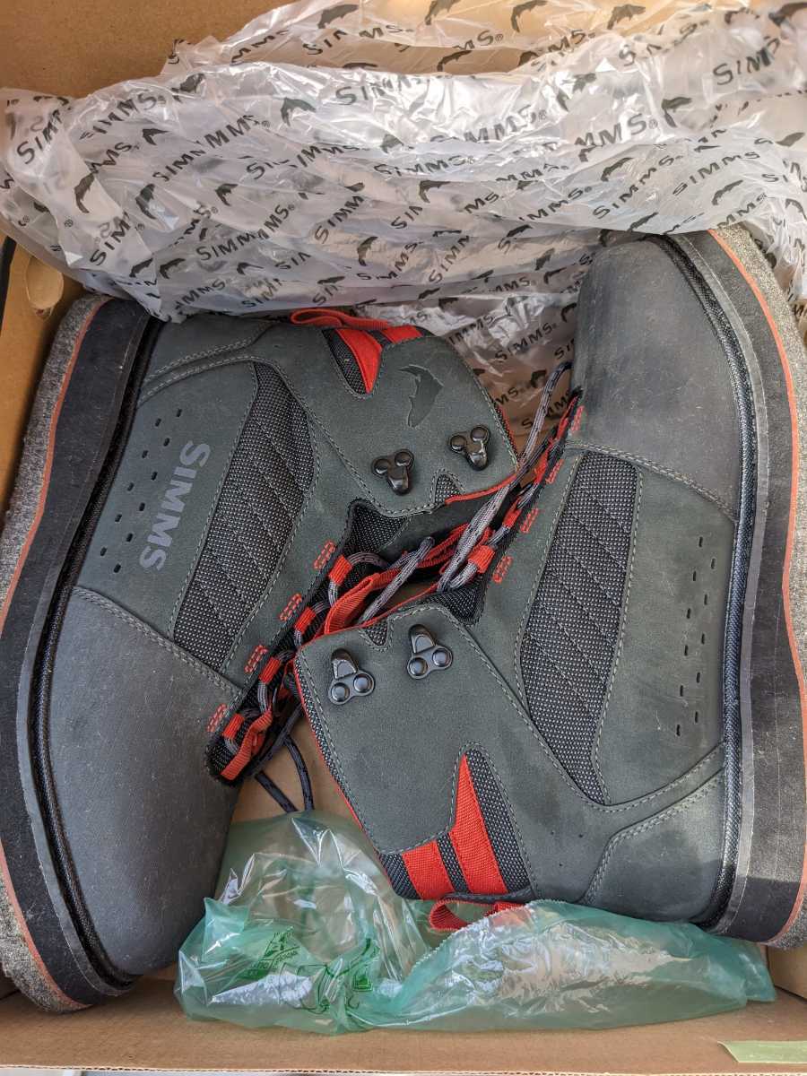 SIMMS シムス トリビュタリーブーツ フェルトスパイクソール 28cm 一回 