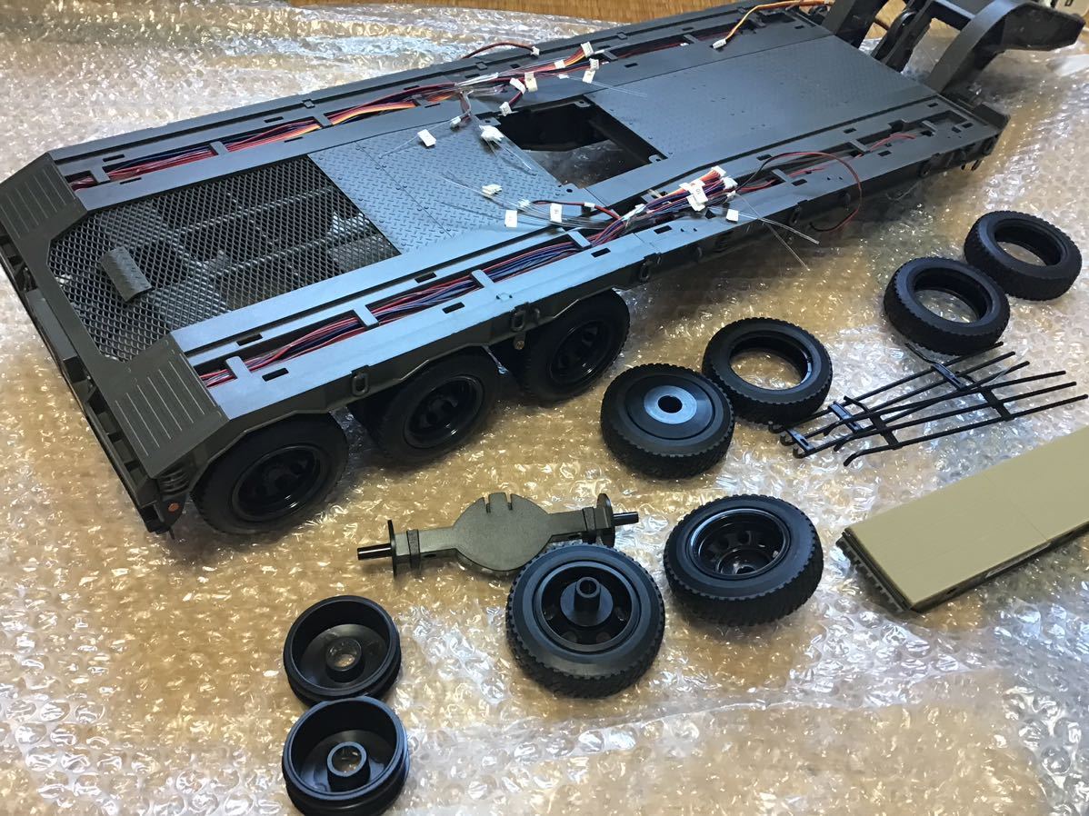 アシェット1/16 陸上自衛隊 74式戦車 延長号73式トレーラー 荷台 アシェット1/16 陸上自衛隊 74式戦車 延長号73式トレーラー 荷台