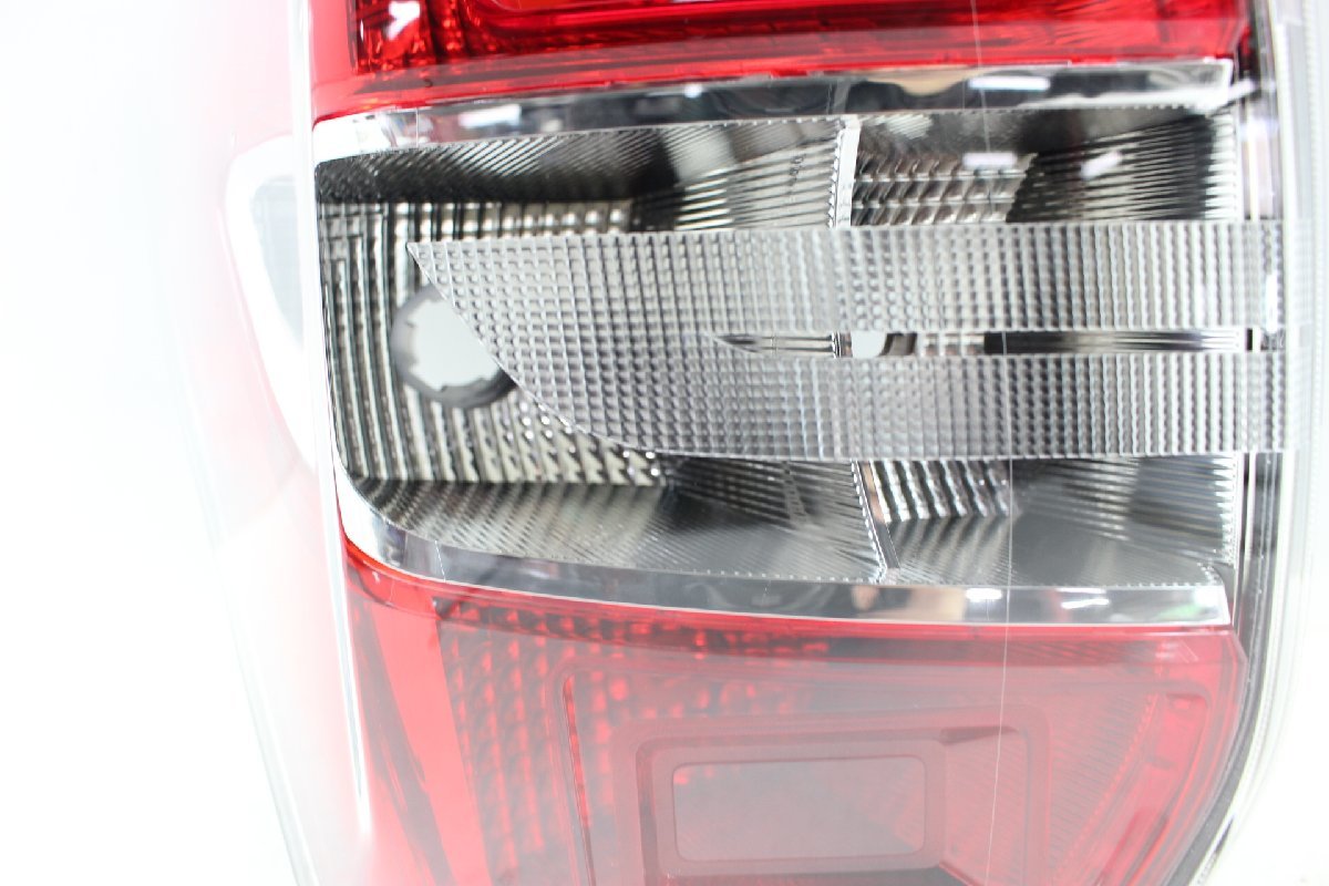 美品/破損無 フォレスター SJ5 LED テールライト 左 左側 イチコー