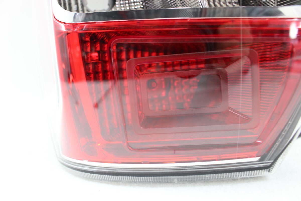 美品/破損無 フォレスター SJ5 LED テールライト 左 左側 イチコー