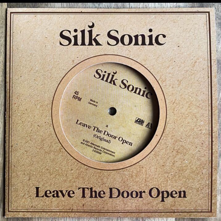Bruno Mars, Anderson .Paak, Silk Sonic - Leave the Door Open
