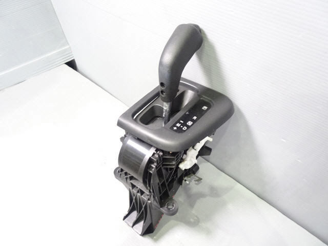 日産 純正 モコ 《 MG33S 》 シフトレバー P10700-23002094 管理番号