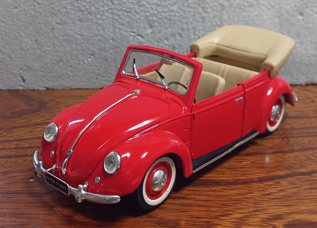 0 Volkswagen Maisto 1:18 Beetle - VW 1⁄18 Cabriolet (1951, Special 