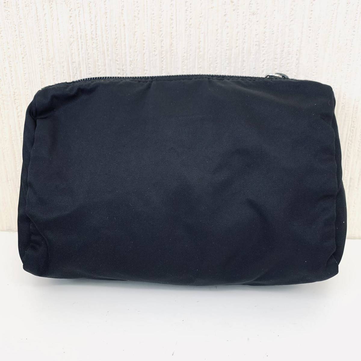 PRADA プラダ ナイロン ポーチ 黒 BLACK きれい 美品 高級 ブランド