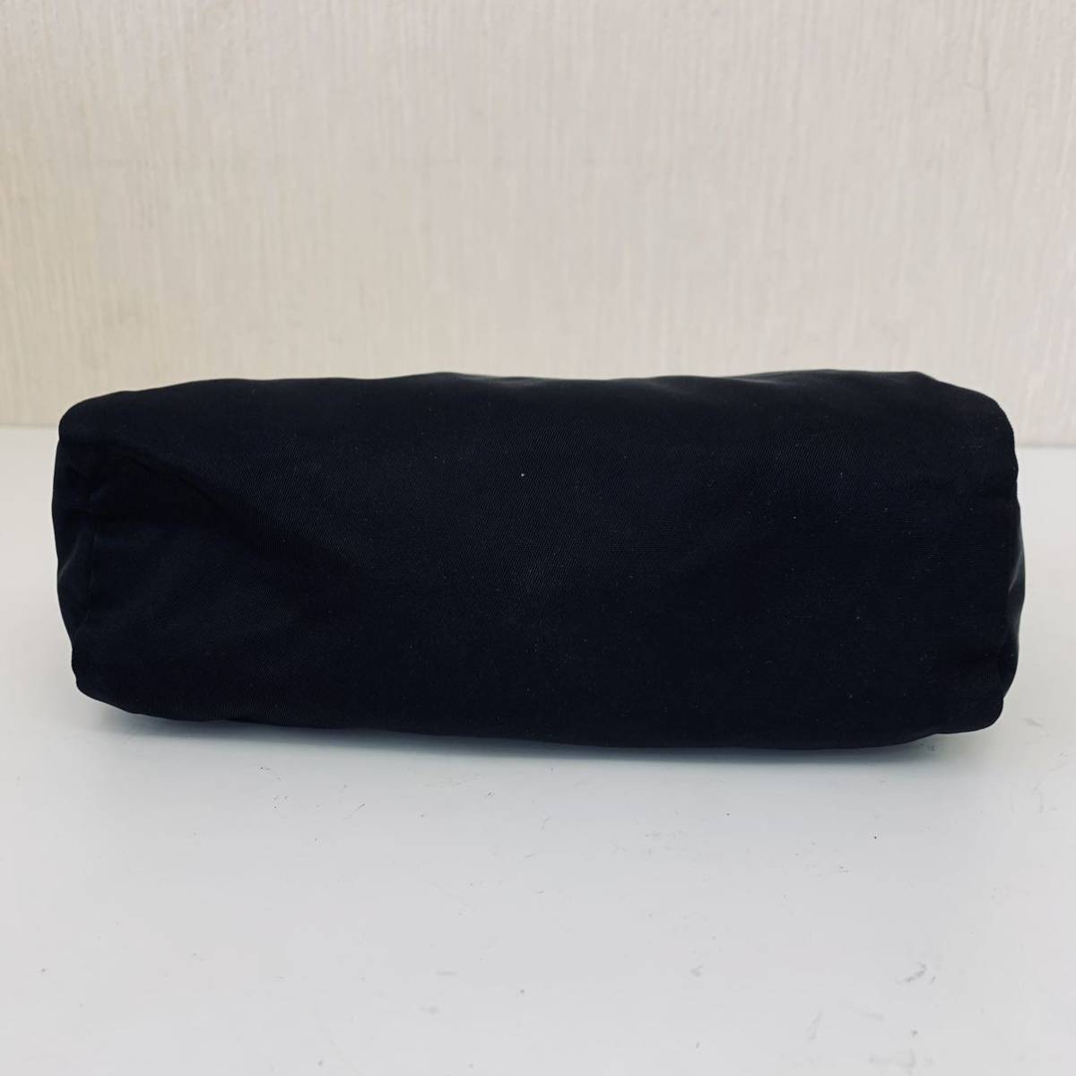 PRADA　プラダ　 ブラック ナイロンポーチ さらに値下げしました。 PRADA プラダ ナイロン ポーチ 黒 BLACK きれい 美品 高級 ブランド