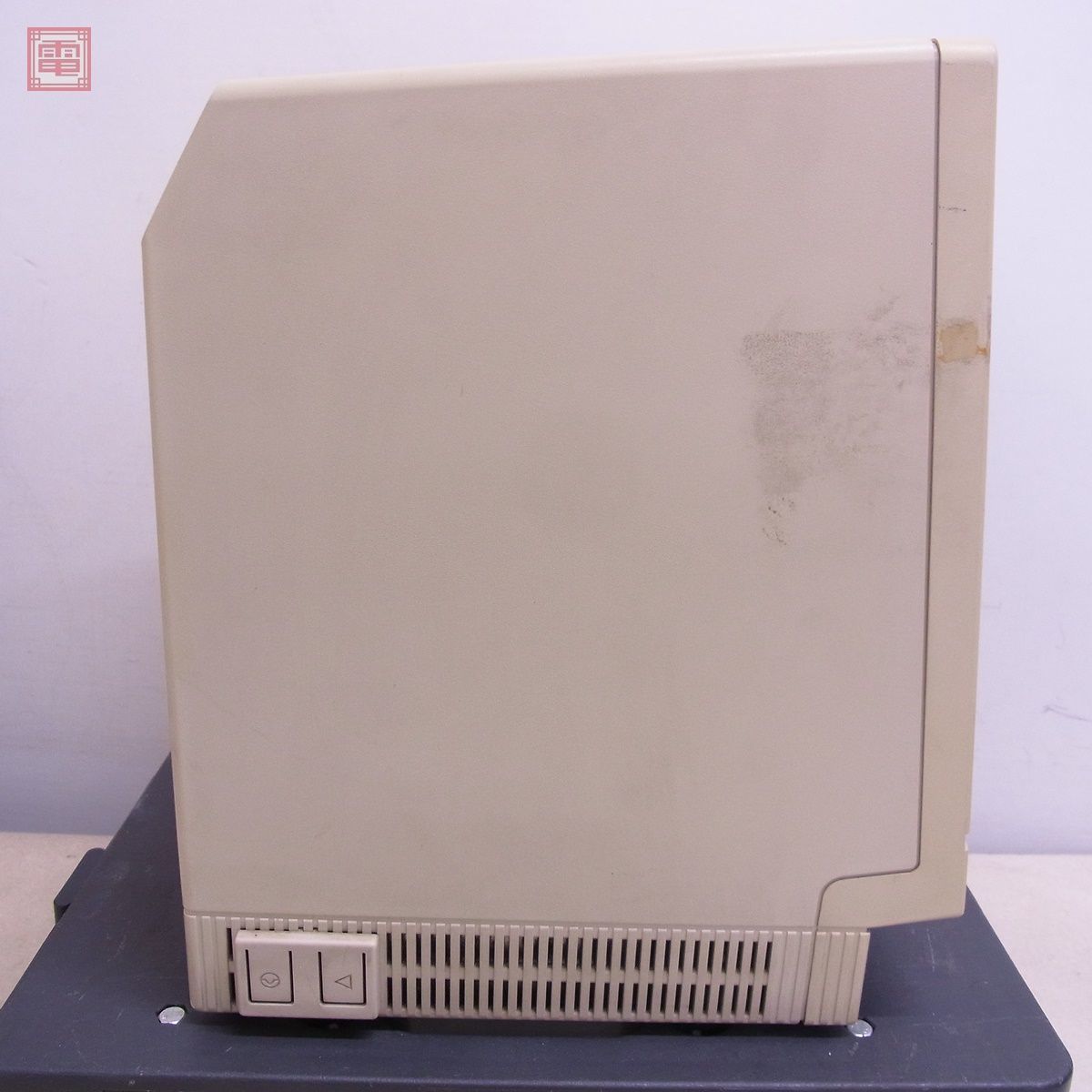 Macintosh SE/30 ジャンク品 通電確認のみ - アップルのMacが発売から