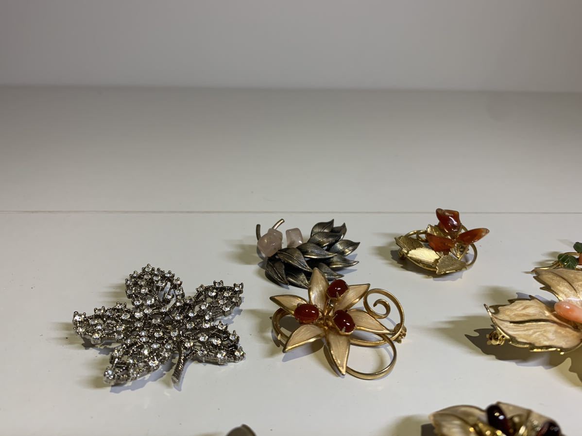 低価，人気セール アクセサリー　ブローチ　花　大量　まとめ　ジャンク　メッキ　1円スタート