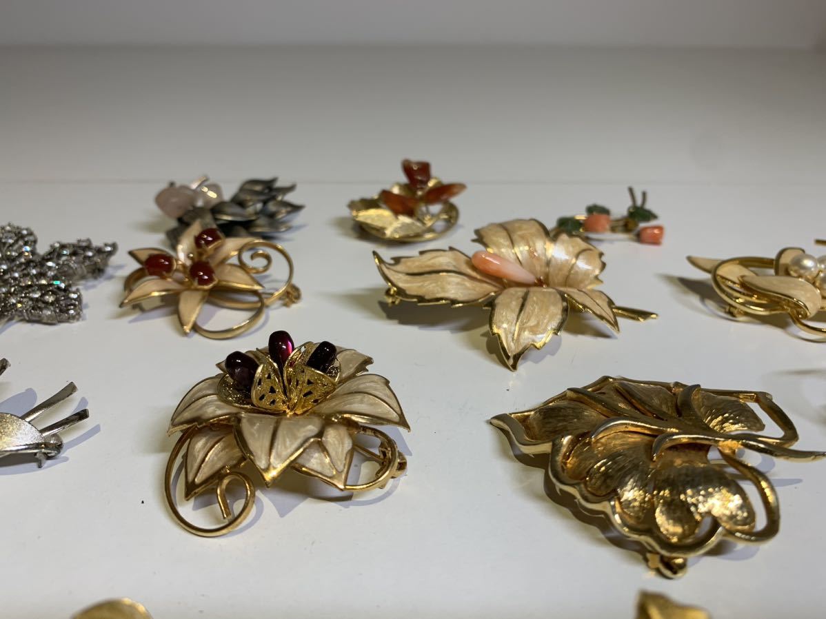 低価，人気セール アクセサリー　ブローチ　花　大量　まとめ　ジャンク　メッキ　1円スタート