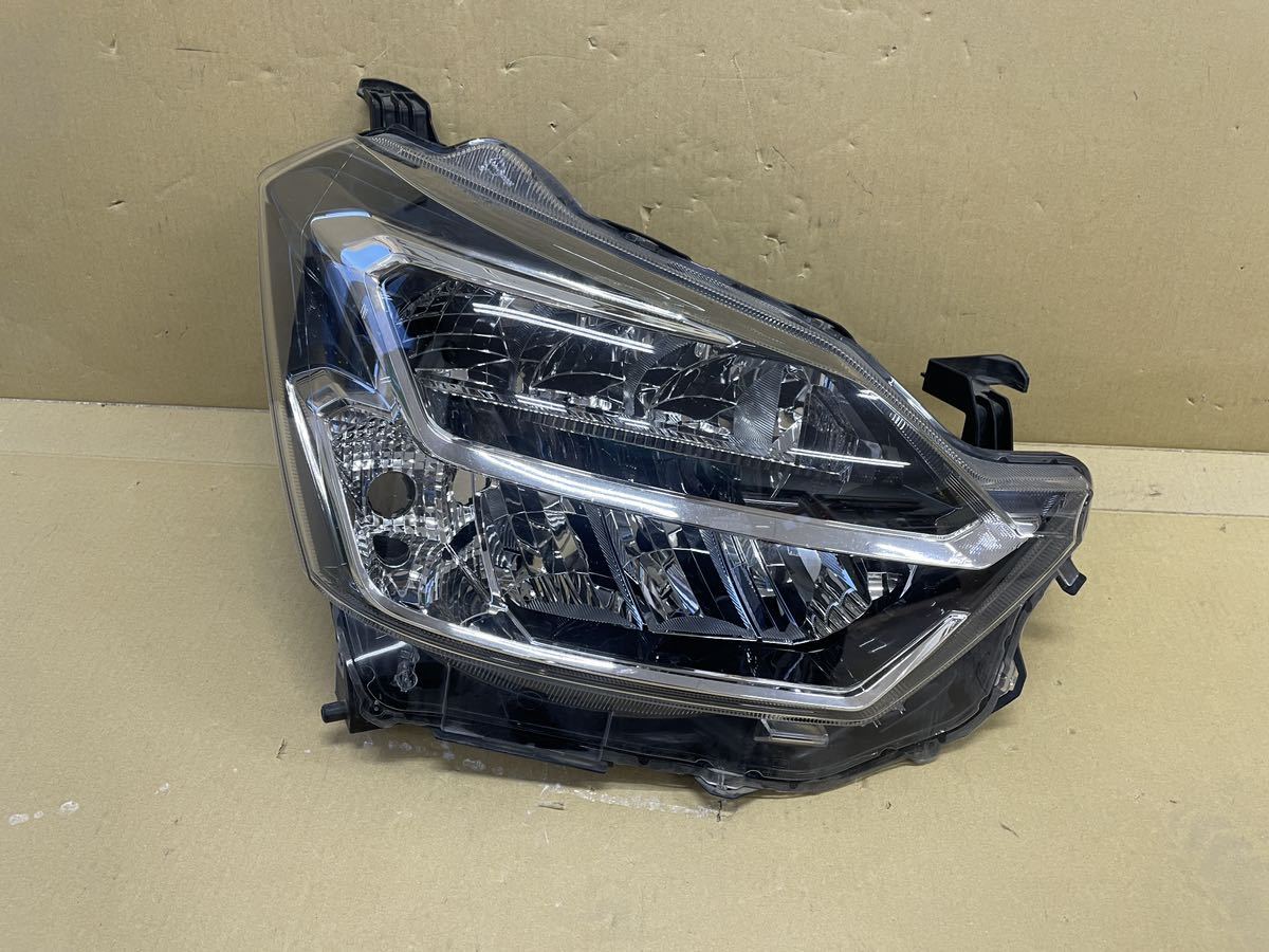 ○ ハイゼットカーゴ ○ 右ヘッドライト （ハロゲン球）○SS321V/S331V