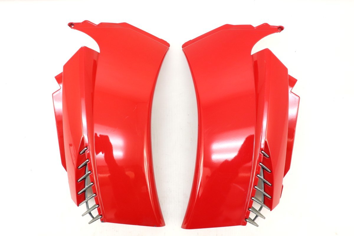 32818 アプリリア スカラベオ250 ZD4VRB0027S0020** サイドカウル