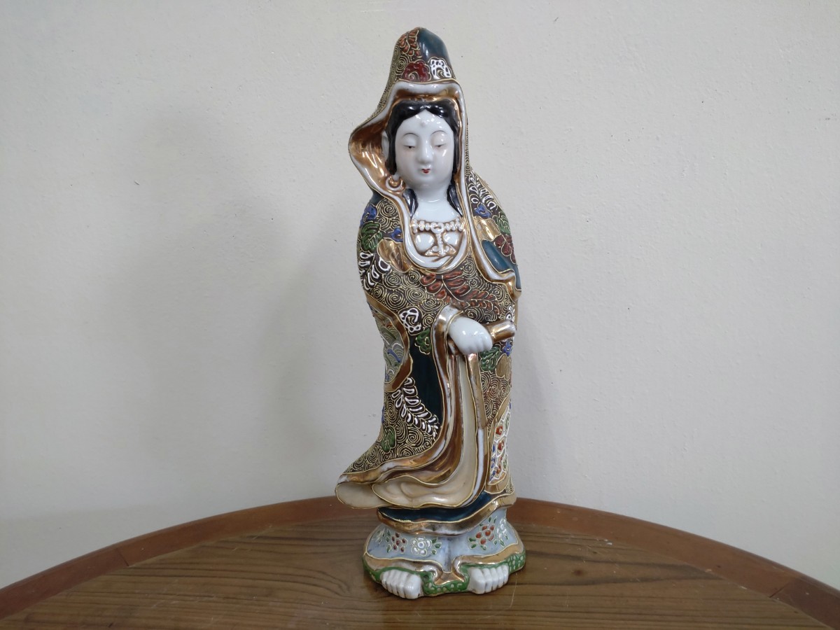 骨董 アンティーク 陶磁器 中国 清代 染付正方花文香合（合子）茶道具