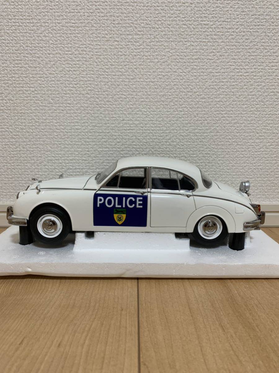 【驚きの破格値，限定SALE】 Model Icons 1/18 999008 Jaguar Mark 2 Leicestershire Constabulary ジャガー ポリスカー パトカー