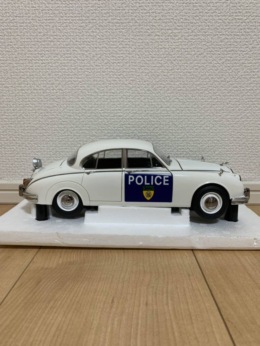 【驚きの破格値，限定SALE】 Model Icons 1/18 999008 Jaguar Mark 2 Leicestershire Constabulary ジャガー ポリスカー パトカー
