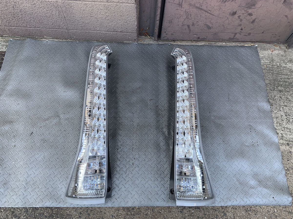 日産　セレナ　CC25 ハイウェイスター　LEDテールランプ　左右セット