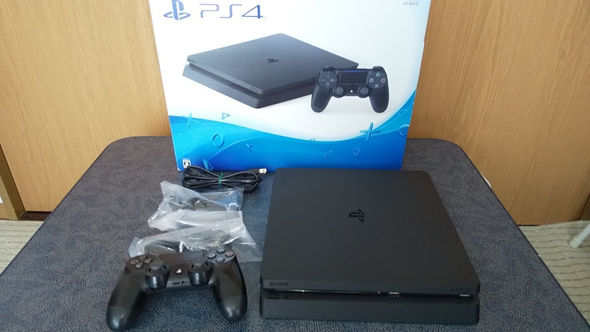 PS4本体 CUH-2000A ジェット・ブラック PS4 プレイステーション4 PS4本体 CUH-2000A ジェット・ブラック PS4 プレイステーション4