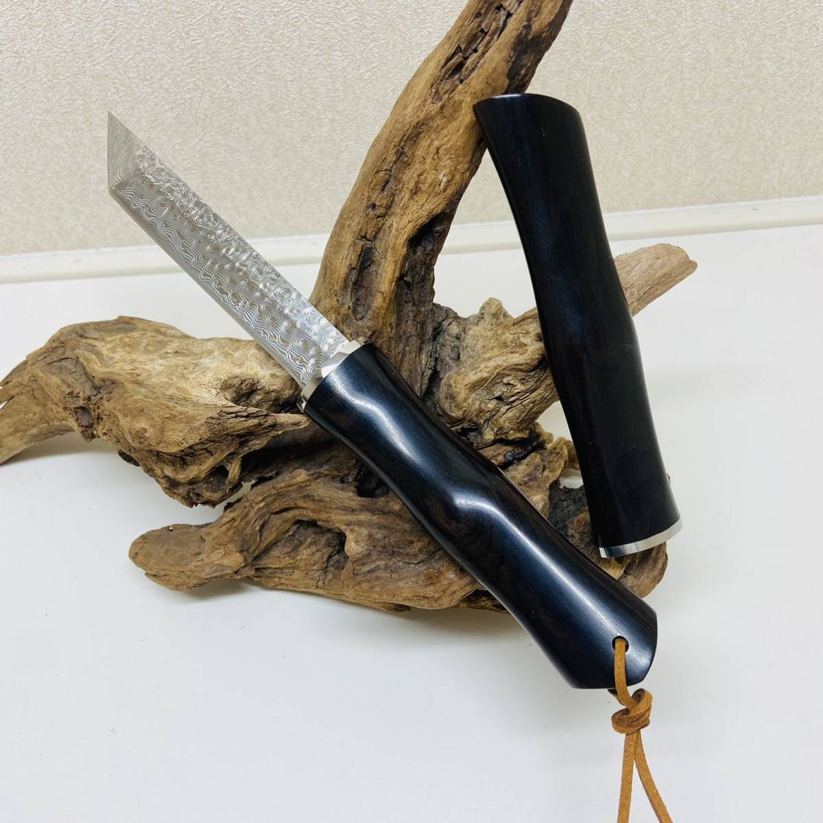 アウトドアナイフ 高級黑檀 和式ナイフ ダマスカス鋼製 伝統工芸 キャンプ　アウトドア　釣り 登山 携帯
